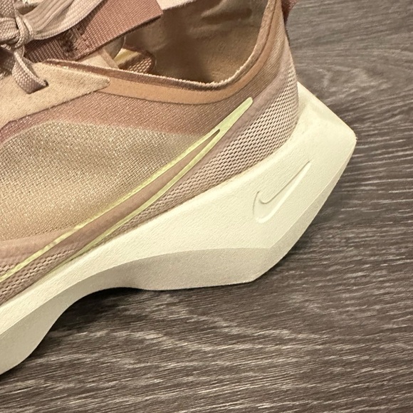 Nike Vista Lite platform mesh sneaker in color Fossil Stone - Picture 4 of 10